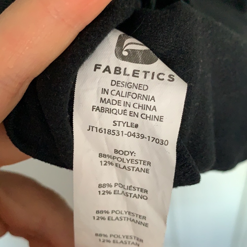 Fabletics Pullover - Picture 6 of 6